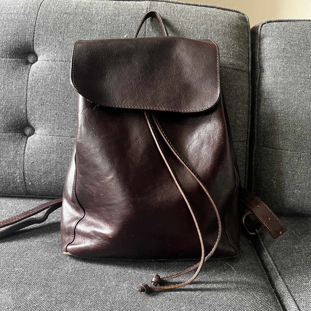 Elegant Brown Leather Backpack